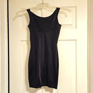 Maidenform Black Chemise Scoop Neck Stretch.NWOT
